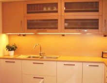 Σύνθεση κουζίνας με λάκα