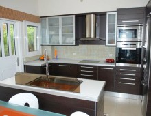 Κουζίνα γυαλί και wenge